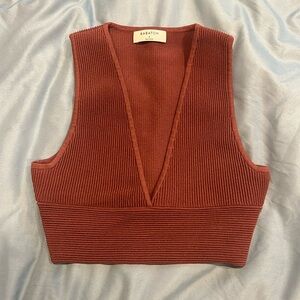 Artizia babaton deep V crop